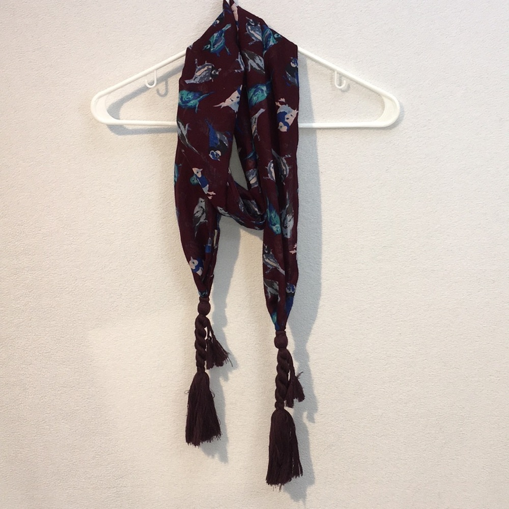 Little bluebird oxblood color tassel scarf